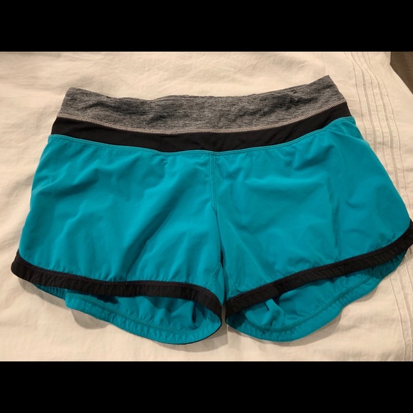 lululemon athletica Pants - Lululemon Blue/Green Speed Up Shorts Size 6